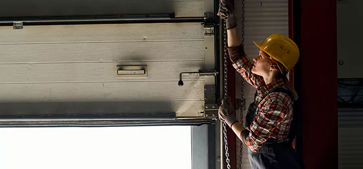 Addressing Common Garage Door Stoppage Issues in Delray Beach, FL